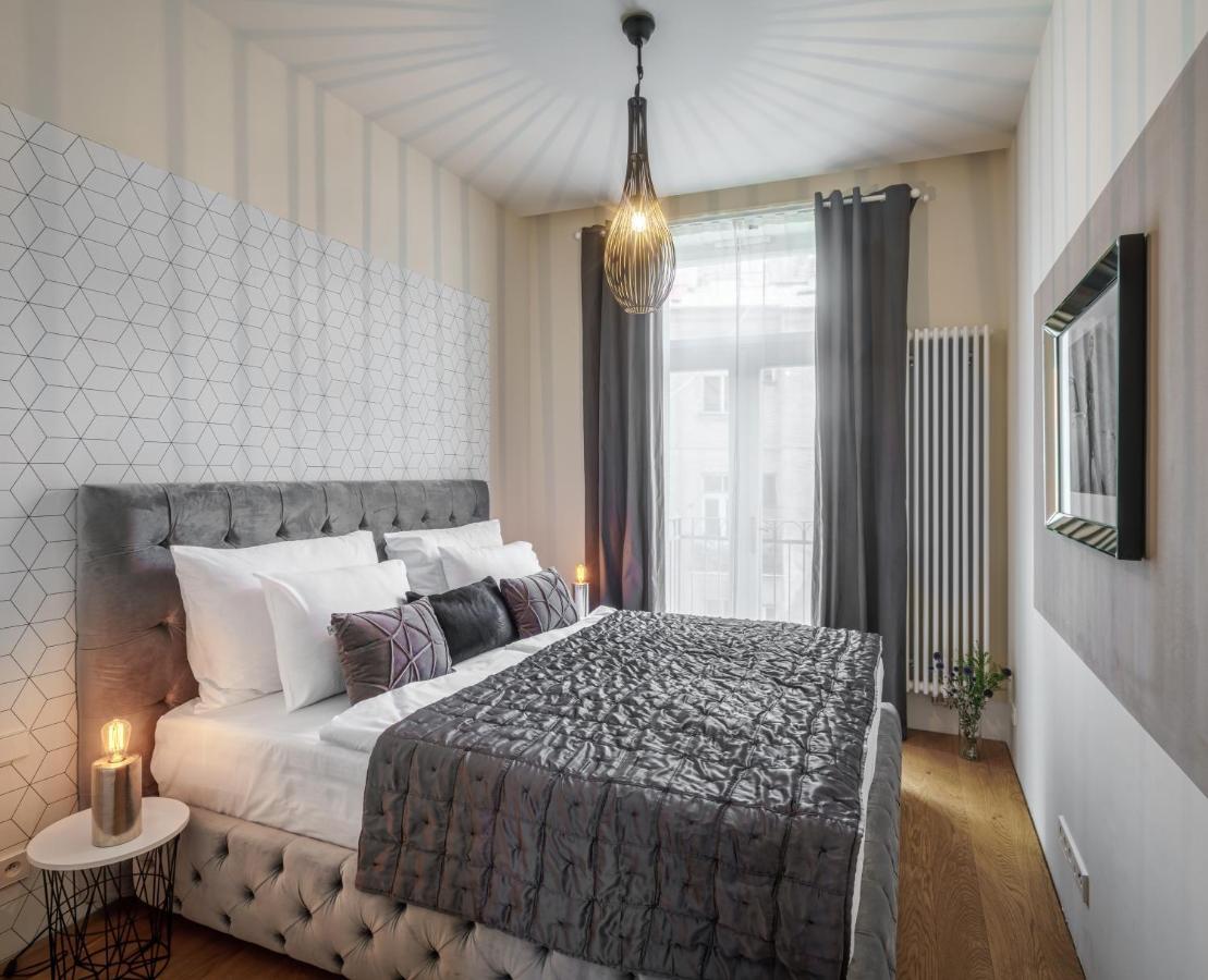 Mn6 Luxury Suites By Adrez Prága Kültér fotó