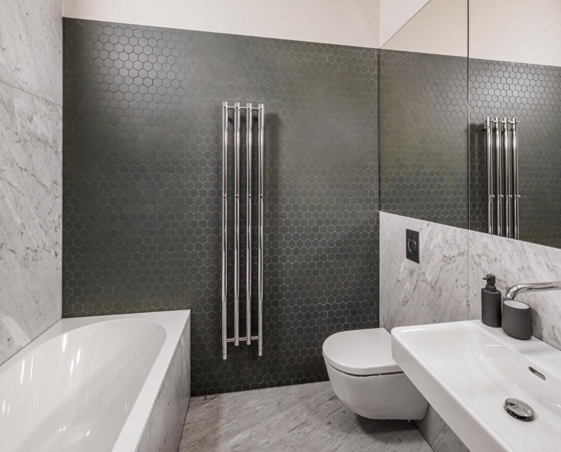 Mn6 Luxury Suites By Adrez Prága Kültér fotó