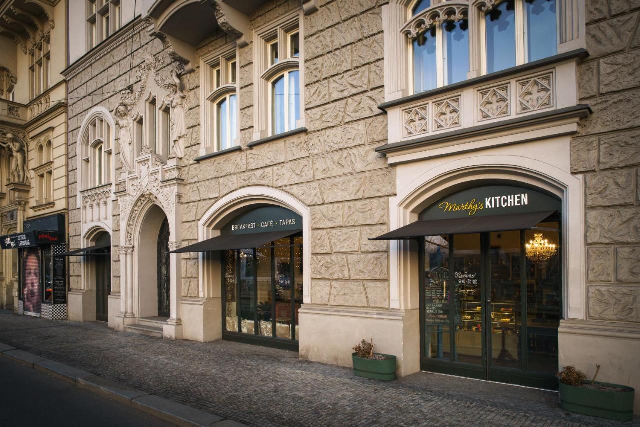 Mn6 Luxury Suites By Adrez Prága Kültér fotó