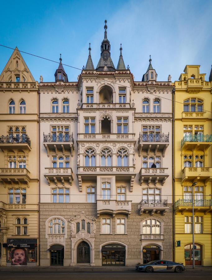 Mn6 Luxury Suites By Adrez Prága Kültér fotó