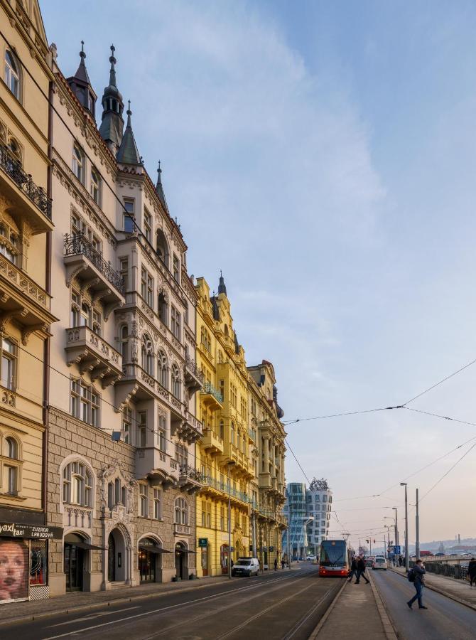 Mn6 Luxury Suites By Adrez Prága Kültér fotó