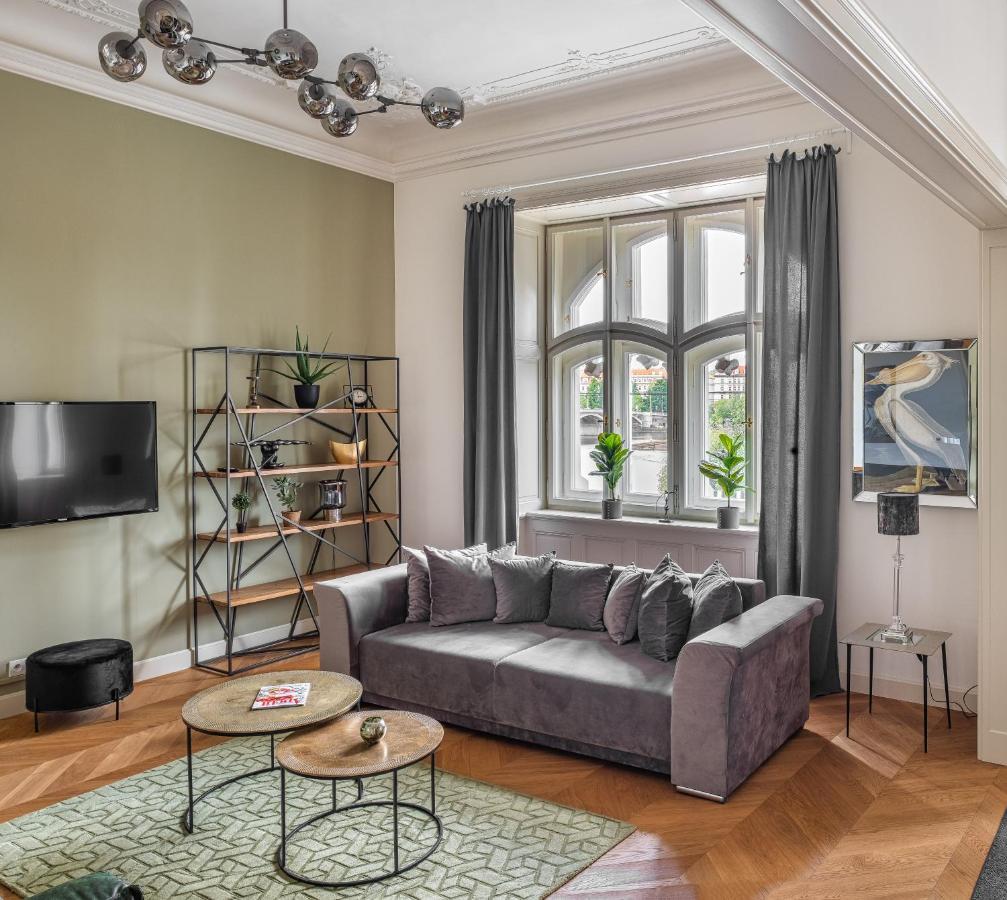 Mn6 Luxury Suites By Adrez Prága Kültér fotó